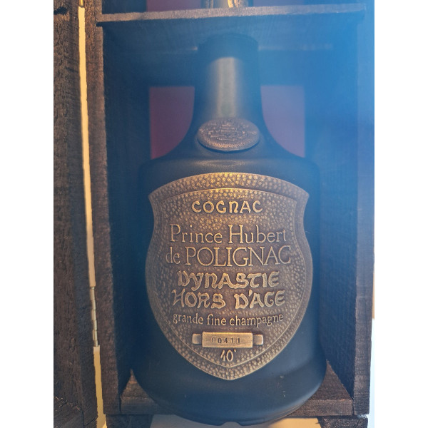 Prince Hubert de Polignac Cognac Dynastie Hors d'Age.5