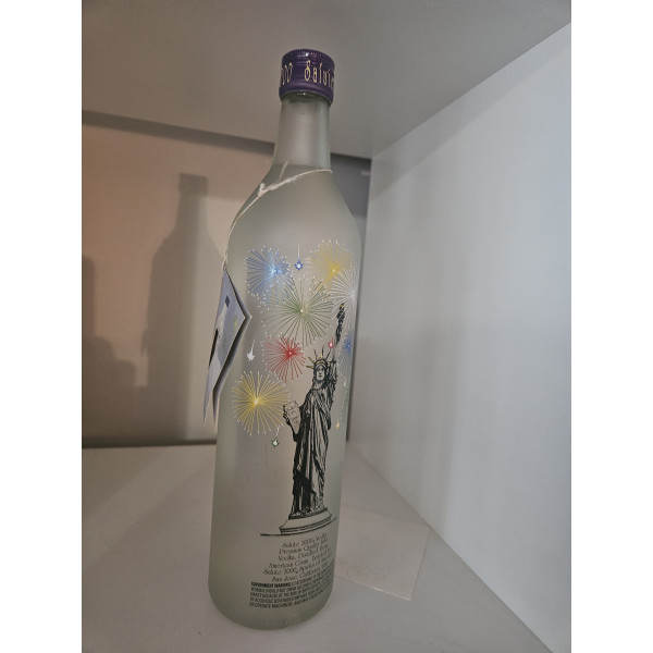  Salute 2000 Vodka .1