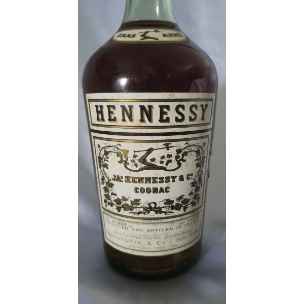 Hennessy Cognac Bras Arme - New York Import.5