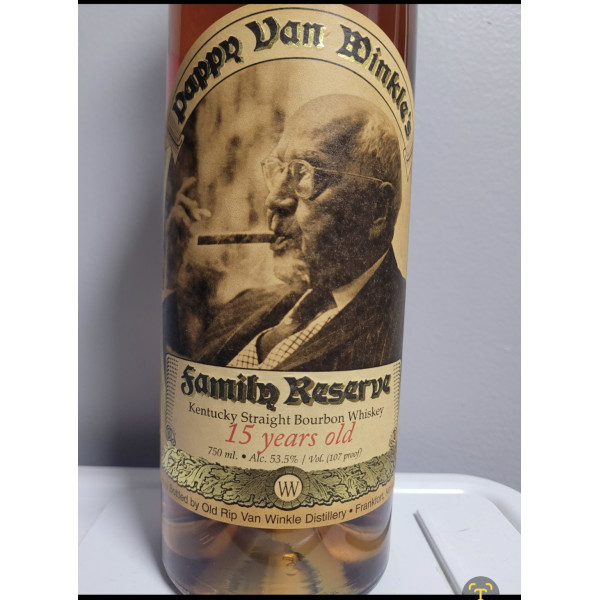 Old Rip Van Winkle Distillery Family Reserve 15 years old.5