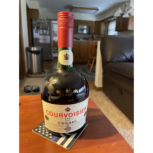 Courvoisier Cognac Luxe 3 star 1960-70s.1