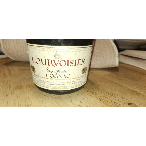 Courvoisier Cognac Very Special.5
