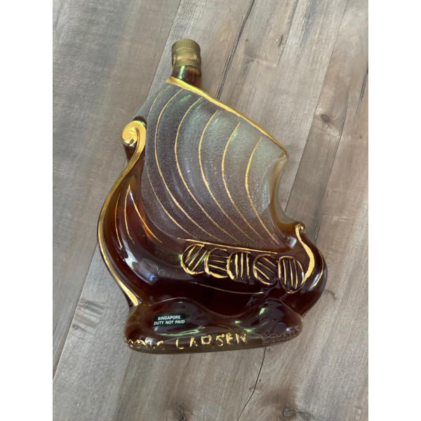 Larsen Cognac Invincible.2