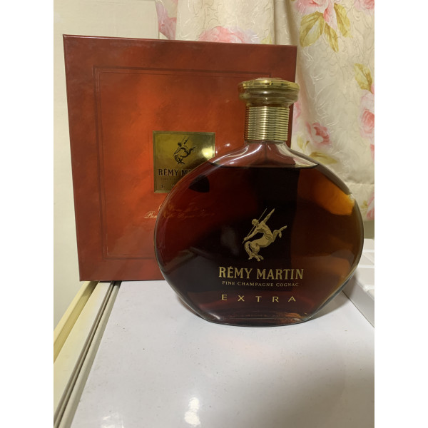 Remy Martin Cognac Remit Martin fine champagne cognac extra.1