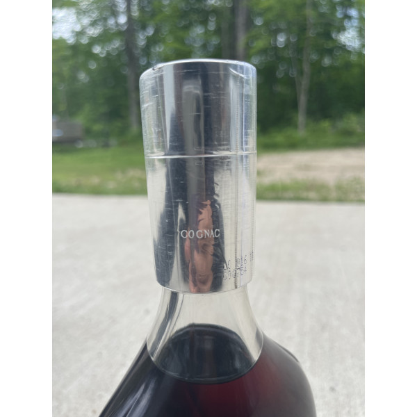 Hennessy Cognac Hennessy, XXO, Hors d'Age Cognac.3