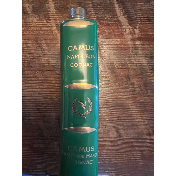 Camus Cognac Reserve a Camus Cognac.5