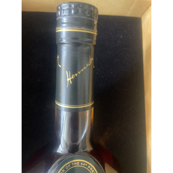 Hennessy Cognac VS In honor of 44th President with 2 glasses.3