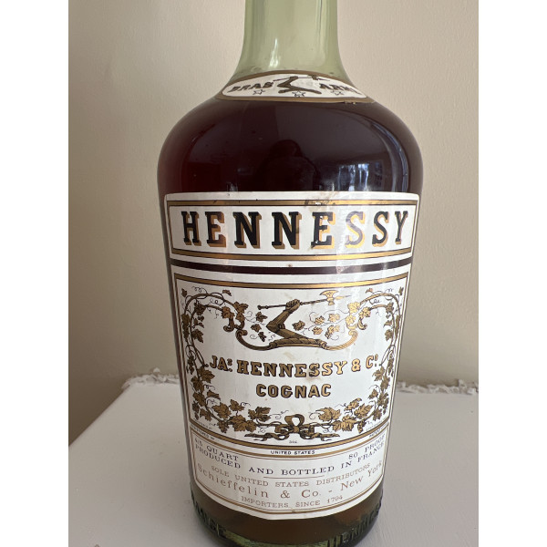 Hennessy Cognac Bras Arme 3 star 1960s.5