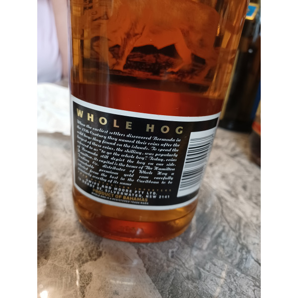 Whole Hog Whole Hog Premium Gold Rum 70cl 1980s.2