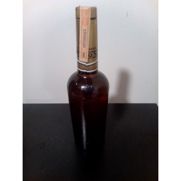 Canadian Club Blended Canadian Whiskey  6 Years Old 1960s.2