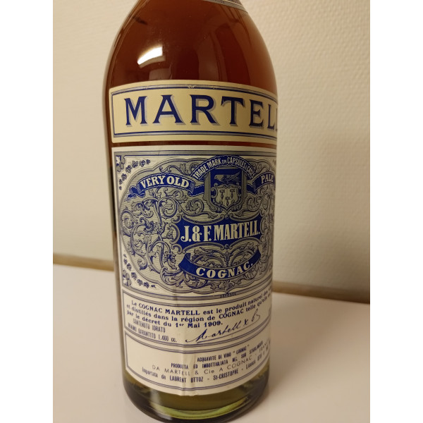 Martell Cognac Martell, 3 stars, Very Old Pale Ale.5