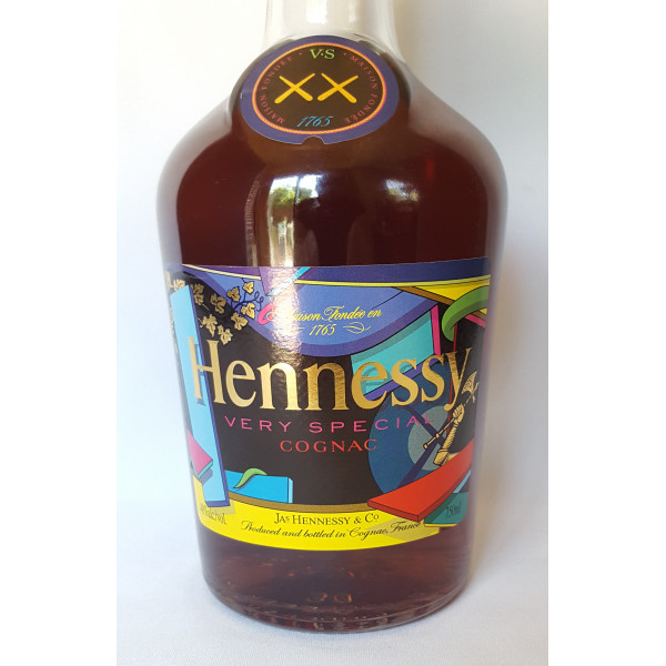 Hennessy Cognac KAWS Very Special.5