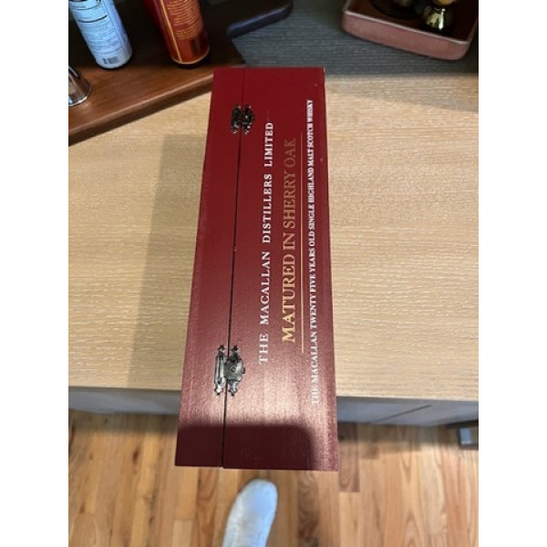 The Macallan Whisky 25 year Anniversary Sherry Cask Scotch Whisky 1990s.3