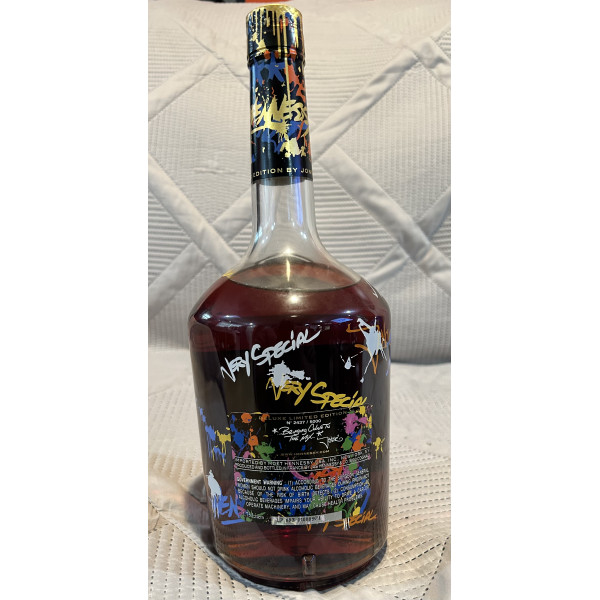 Hennessy Cognac V.S Deluxe Edition by JonOne Set 1.75L.2