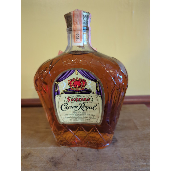 Seagrams Crown Royal Fine de Luxe.1