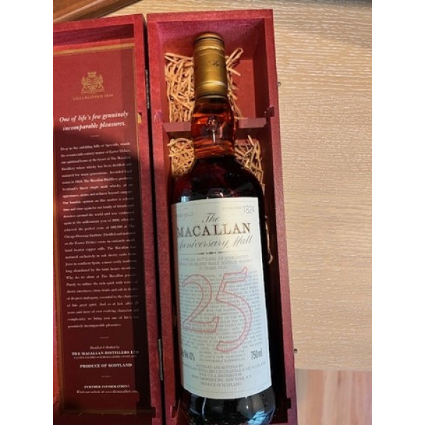 The Macallan Whisky 25 year Anniversary Sherry Cask Scotch Whisky 1990s.2