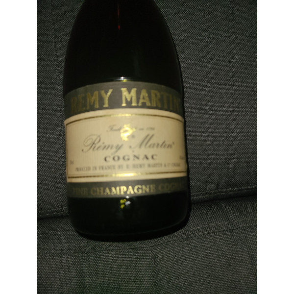 Remy Martin Cognac Remy Martin VS Fine Champagne Cognac 1970s.5