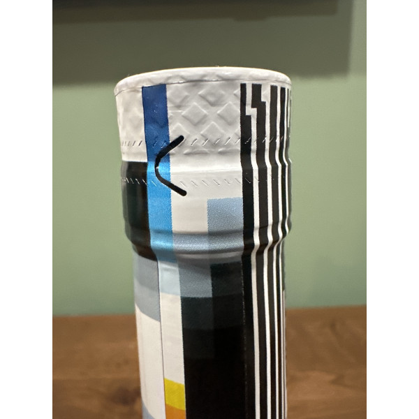 Hennessy Cognac VS Pantone Deluxe Collectors Edition.3