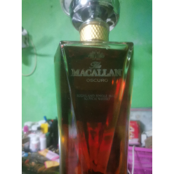 The Macallan Whisky Oscuro.5