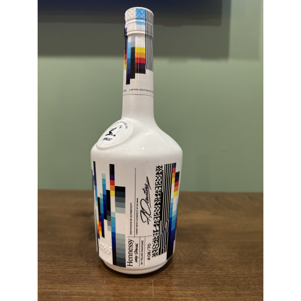 Hennessy Cognac VS Pantone Deluxe Collectors Edition.1