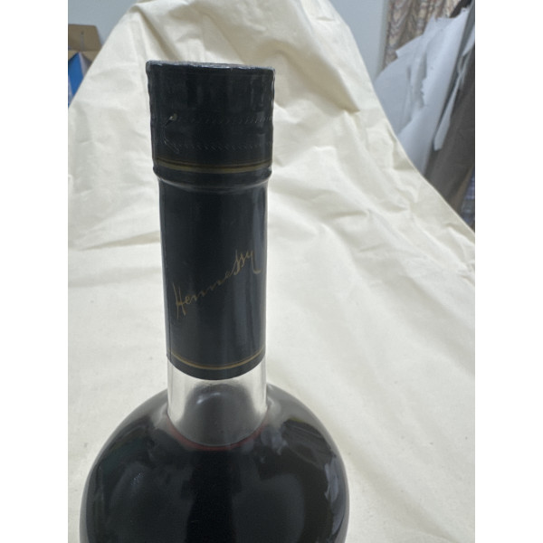 Hennessy Cognac Limited VS edition in Honor of the 44th president.3