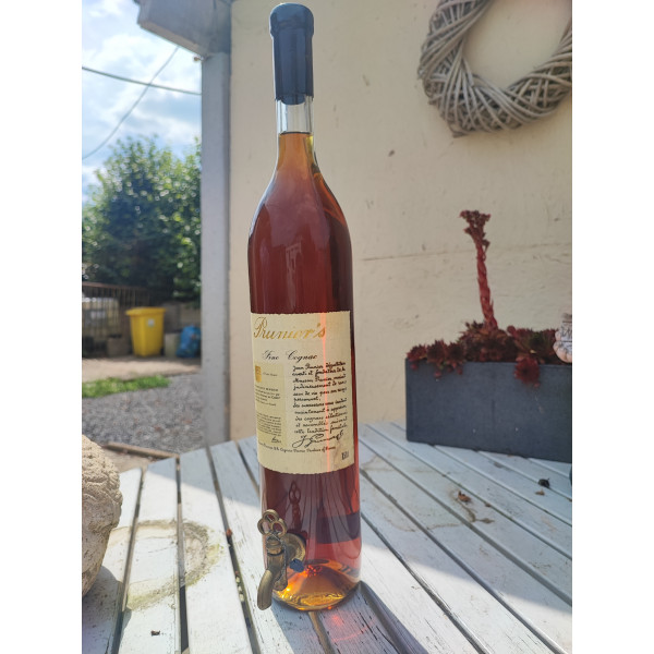 Prunier Cognac Fine cognac with an intagrated tap.1