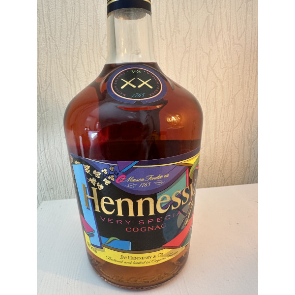 Hennessy Cognac VS Limited Edition Kaws "XX" 1L.5