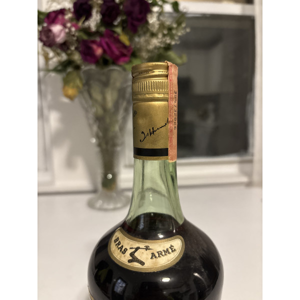Hennessy Cognac Bras Armé.3