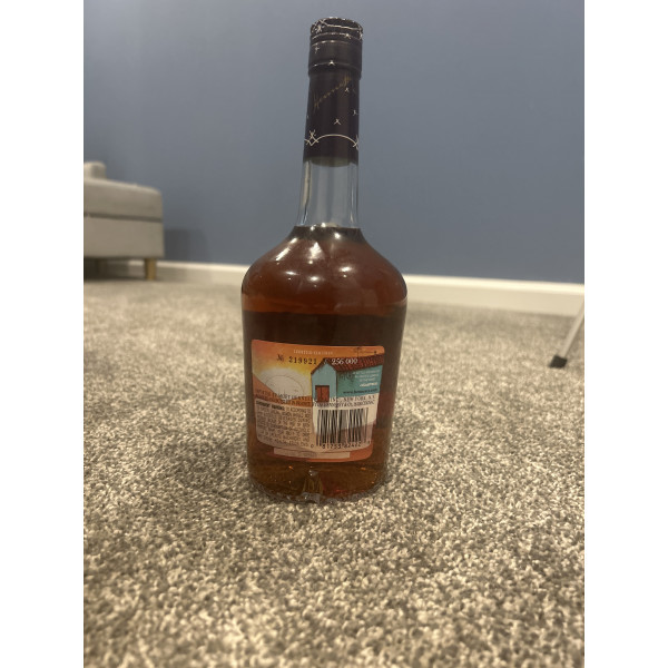 Hennessy Cognac VS Edition Os Gemeos.2