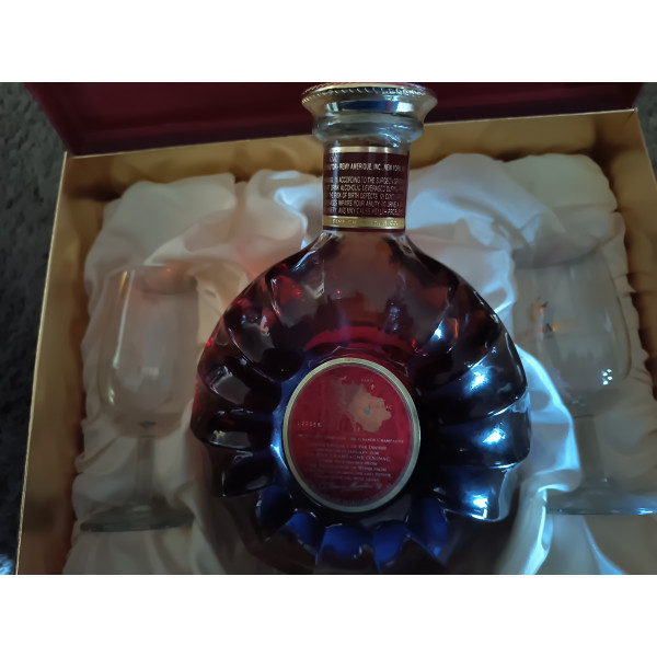 Remy Martin Cognac XO Special set with 2 glasses.4
