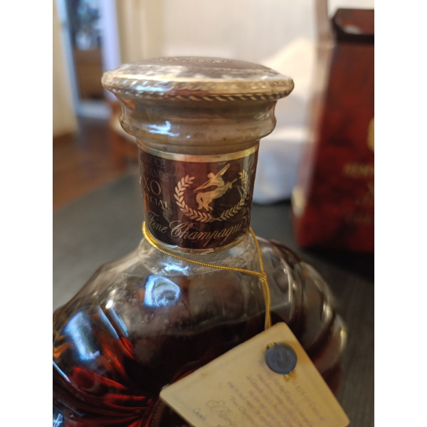 Remy Martin Cognac Remy Martin XO Special Fine Champagne Cognac 70cl 1980s.3
