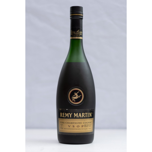 Remy Martin Cognac Rémy Martin, VSOP, Cognac - post-1990, 70cl.1