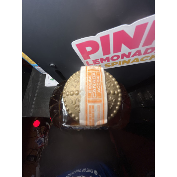 Croizet Cognac Crown Royal Blended Canadian Whisky 75cl 1968.4