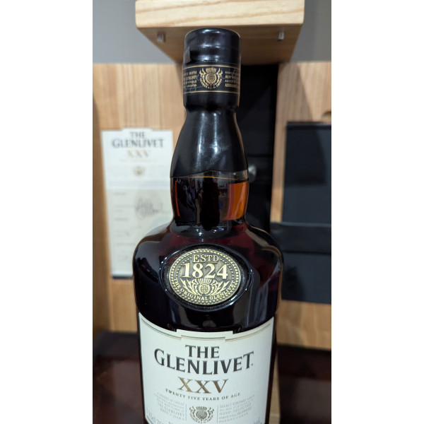 The Glenlivet Distillerie XXV 25 Years Old.3