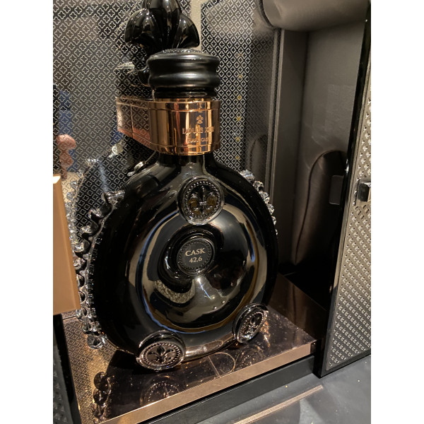 Remy Martin Cognac Remy Martin, Louis XIII, Rare Cask 42,6 + box slide black.1