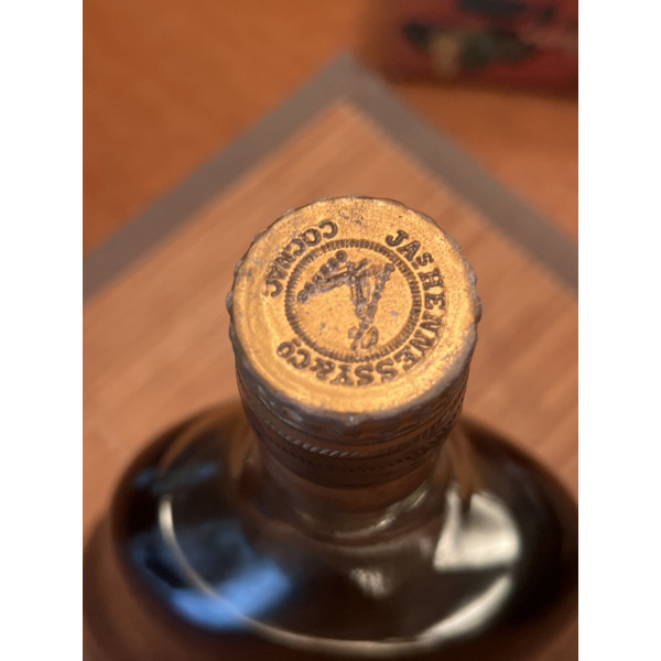 Hennessy Cognac Extra.4