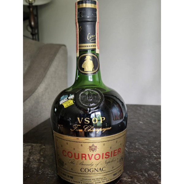 Courvoisier Cognac VSOP.1