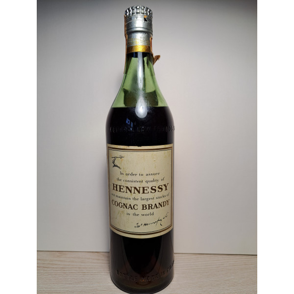 Hennessy Cognac 3 Star 1950s.2
