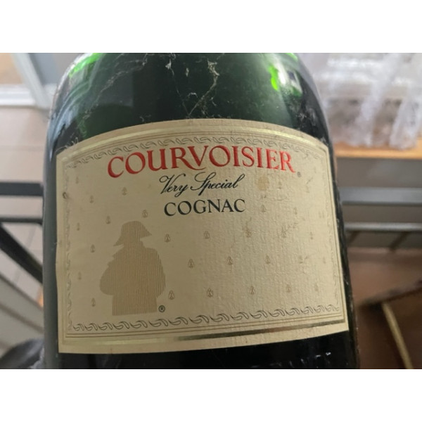 Courvoisier Cognac VS Very Special 3 liter.2