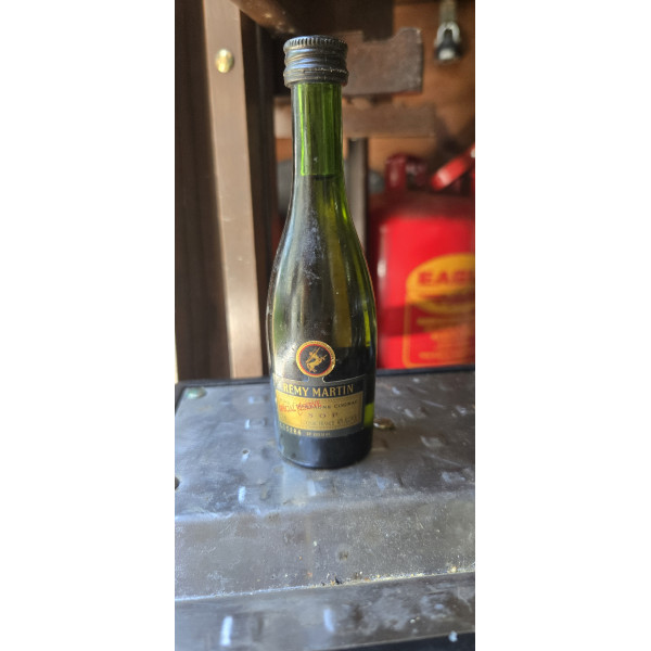 Remy Martin Cognac VSOP Miniature Spécial Réserve.1