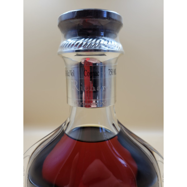 Hennessy Cognac Richard Hennessy box.3