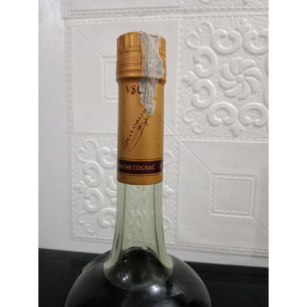 Courvoisier Cognac VSOP .3
