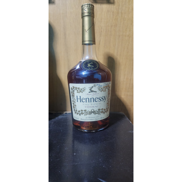Hennessy Cognac Very Special.1