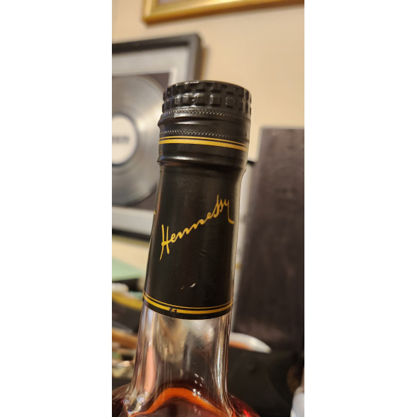 Hennessy Cognac  VS Special Edition in honor of the 44th president .3