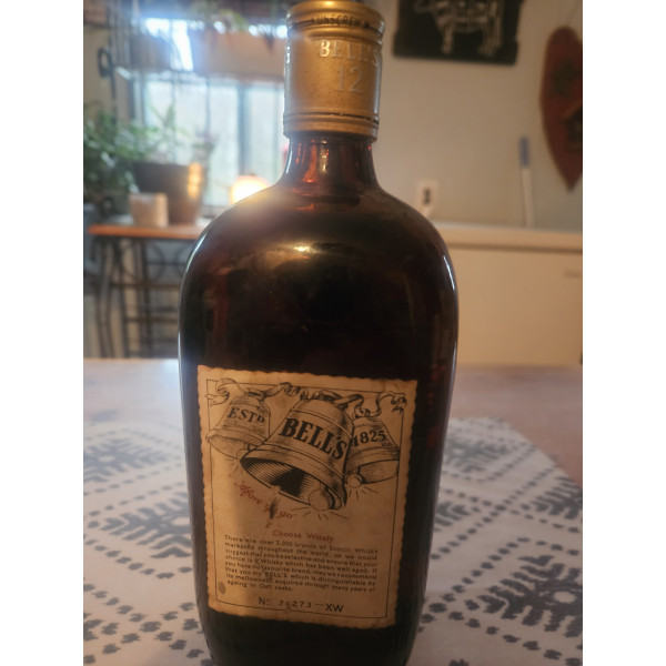  Bell's Royal Vat 12 Year Old Blended Scotch Whisky 75.7cl 1970s.2