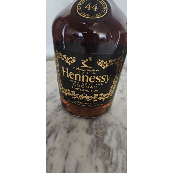 Hennessy Cognac VS Limited Edition In Honor of the 44th President.5