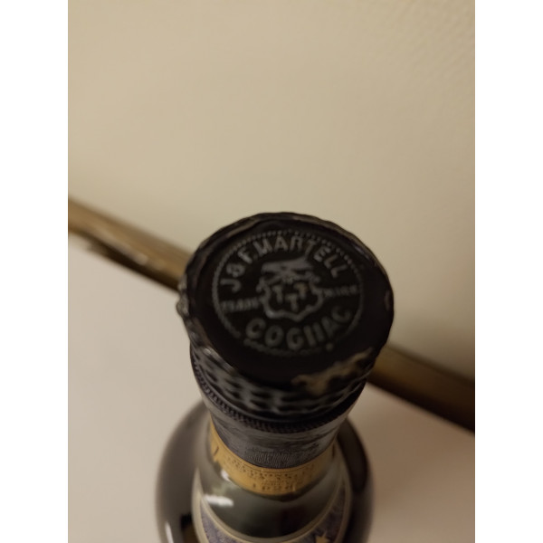 Martell Cognac Martell, 3 stars, Very Old Pale Ale.4