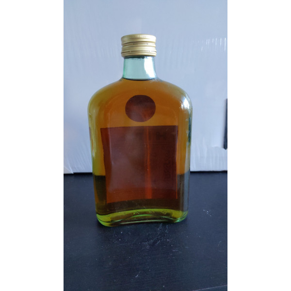 Hine Cognac 3 Star VS Flask 35cl.2