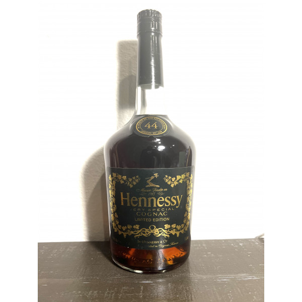 Hennessy Cognac Limited VS edition in Honor of the 44th president.3