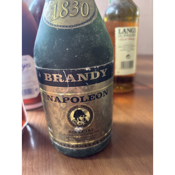 Napoleon  Sanchez Romate Napoleon Solera Brandy de Jerez.5